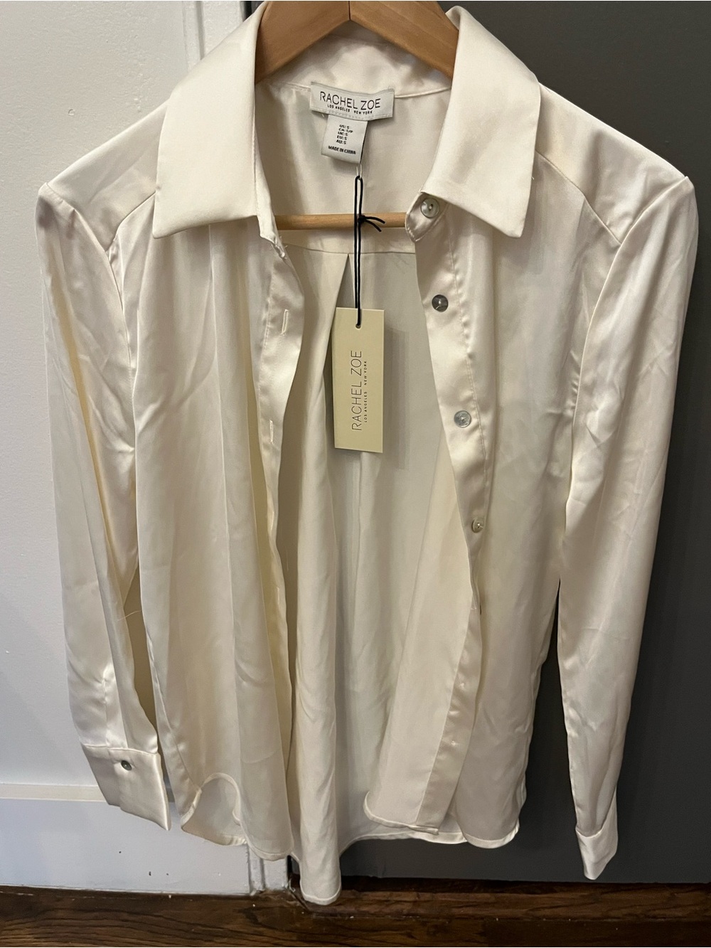 Rachel Zoe Cream Button-Up Blouse. Size S. NWT.